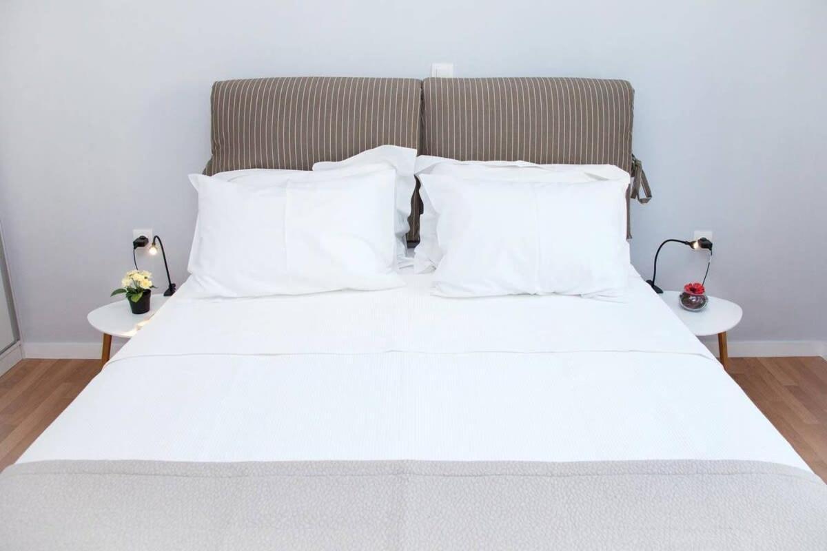 Fully Renovated, Modern Beauty In Central Athens! Exterior photo