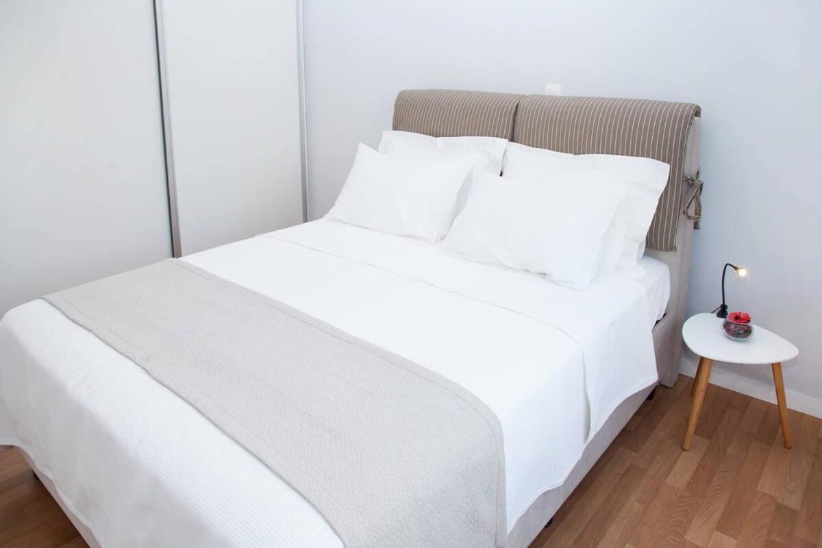 Fully Renovated, Modern Beauty In Central Athens! Exterior photo